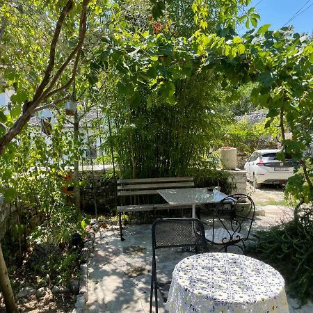 Konaku Guest House Gjirokastra Zewnętrze zdjęcie