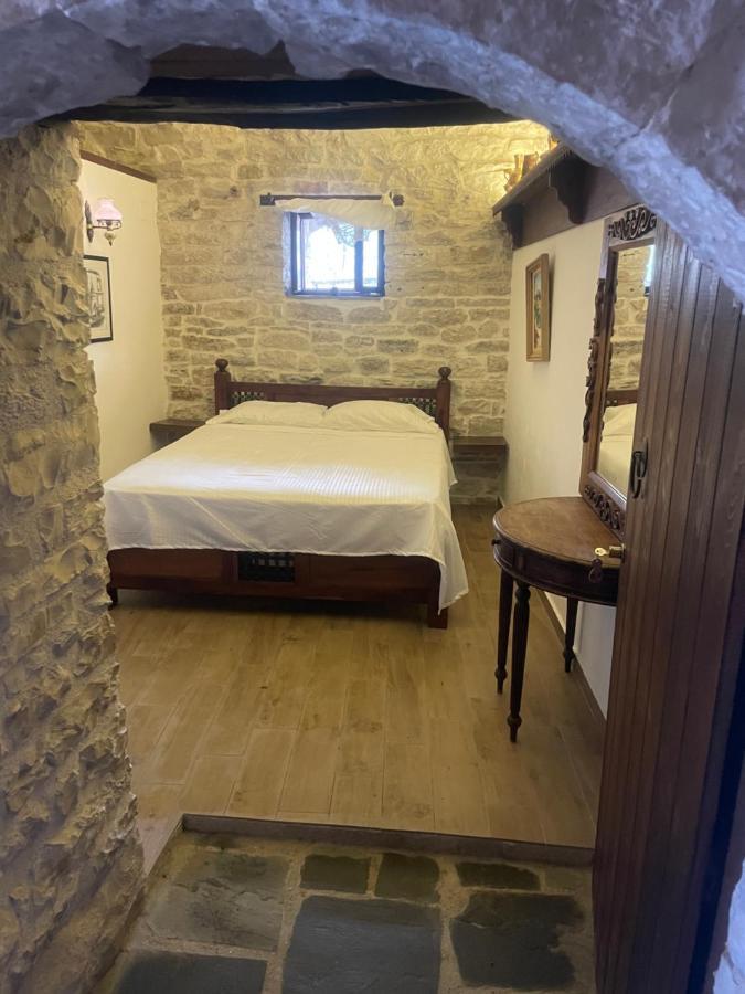 Konaku Guest House Gjirokastra Zewnętrze zdjęcie