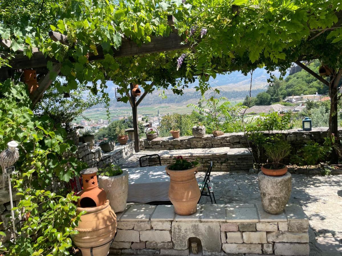 Konaku Guest House Gjirokastra Zewnętrze zdjęcie