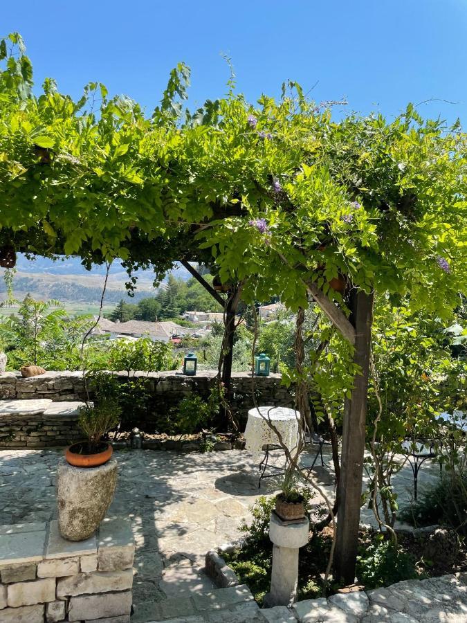 Konaku Guest House Gjirokastra Zewnętrze zdjęcie