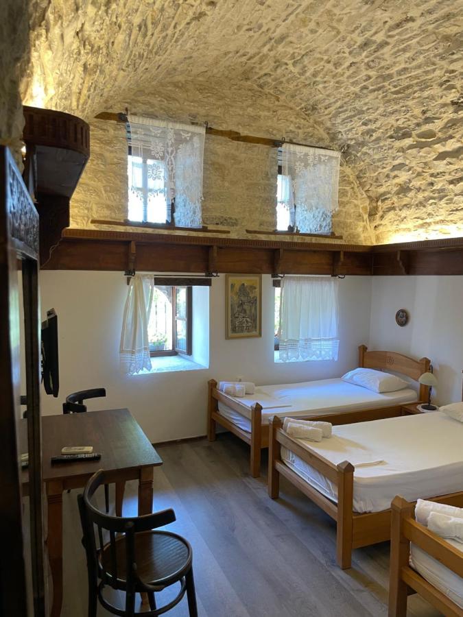 Konaku Guest House Gjirokastra Zewnętrze zdjęcie