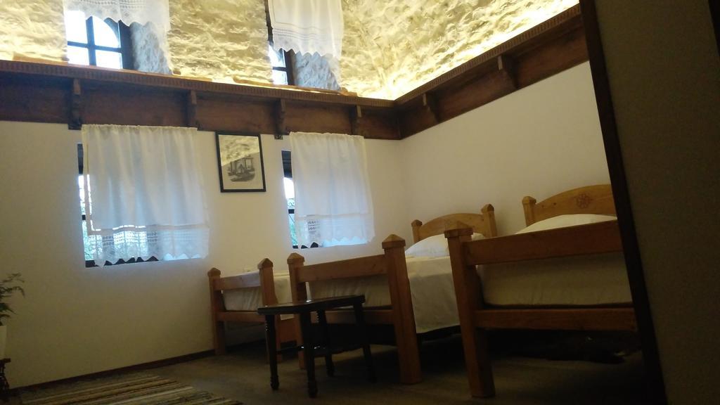 Konaku Guest House Gjirokastra Pokój zdjęcie