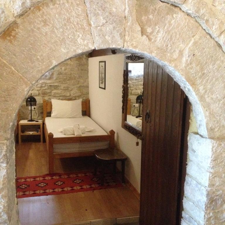 Konaku Guest House Gjirokastra Zewnętrze zdjęcie