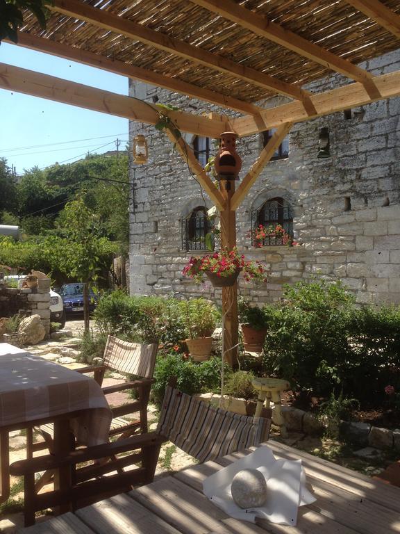 Konaku Guest House Gjirokastra Zewnętrze zdjęcie