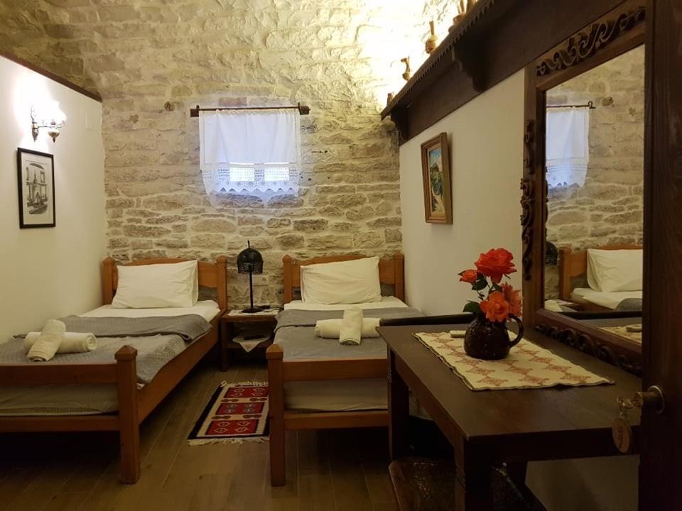 Konaku Guest House Gjirokastra Zewnętrze zdjęcie